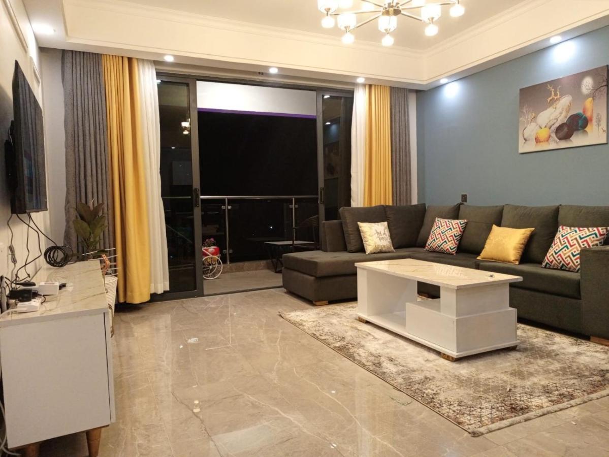 Stayrest Safari Tours New 3 Bedroom Apartments In Kilimani Nairobi With Rooftop Pool Экстерьер фото