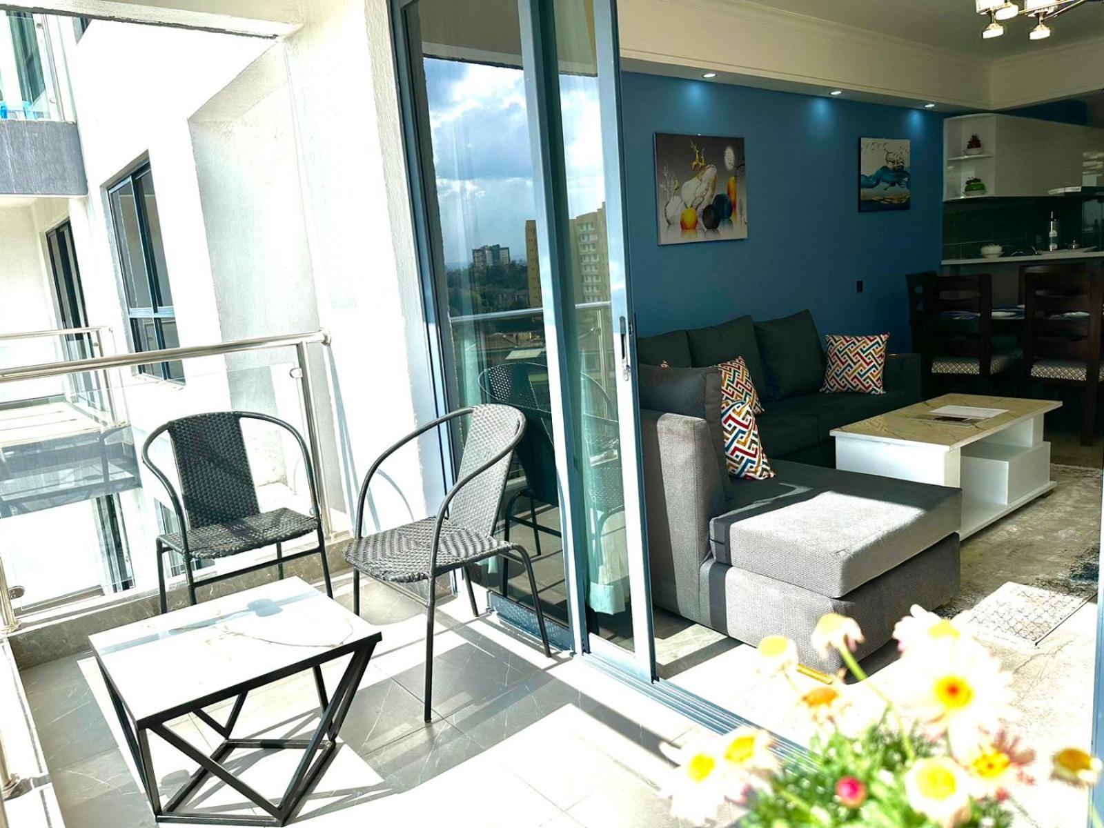 Stayrest Safari Tours New 3 Bedroom Apartments In Kilimani Nairobi With Rooftop Pool Экстерьер фото